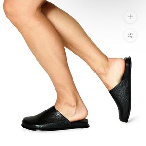 Wal & PAI Ogden Chic Black Leather Clog size 7